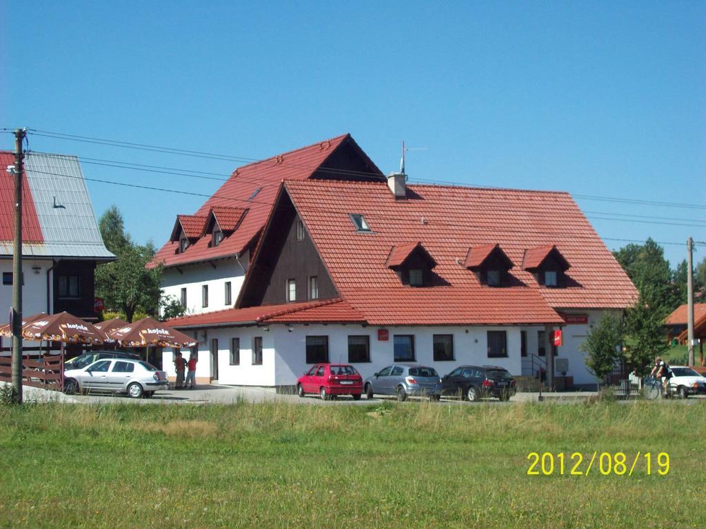 Hotel U Lip Trojanovice Frenstat pod Radhostem Luaran gambar