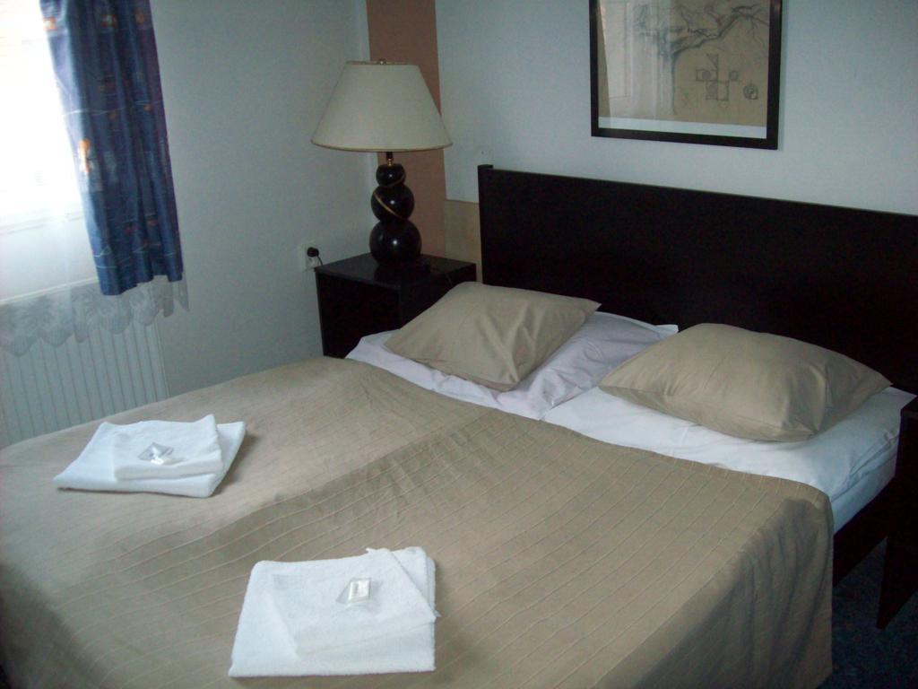 Hotel U Lip Trojanovice Frenstat pod Radhostem Bilik gambar