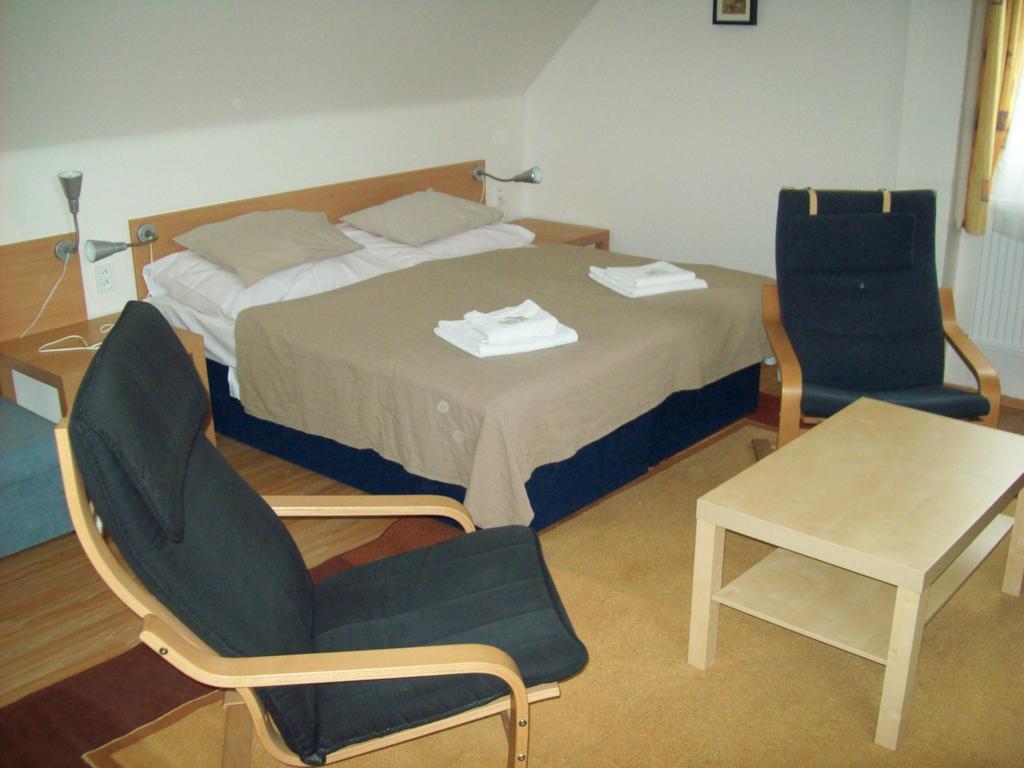 Hotel U Lip Trojanovice Frenstat pod Radhostem Bilik gambar